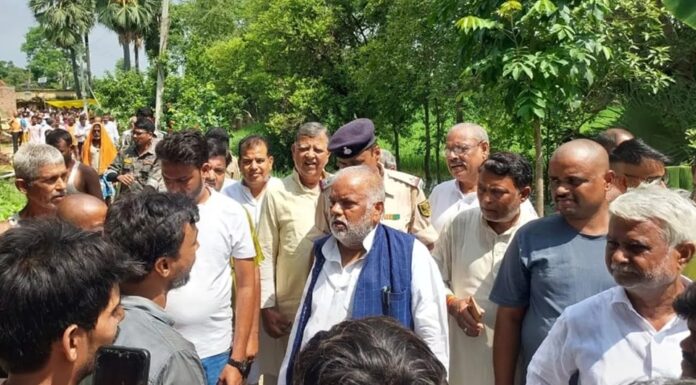 Angry Villagers Assault Bihar Minister Shravan Kumar, Forced to Flee