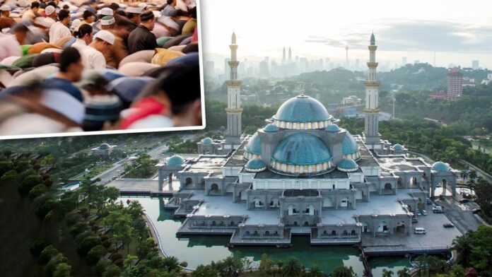 Malaysia is more cruel than Pakistan and Saudi; 2 years imprisonment will be given for not offering namaz