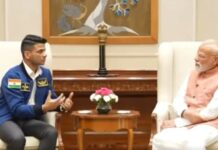 PM Modi Meets Astronaut Shubhanshu Shukla After Historic Space Mission