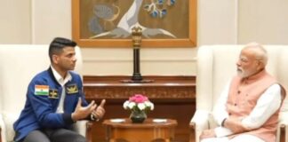 PM Modi Meets Astronaut Shubhanshu Shukla After Historic Space Mission