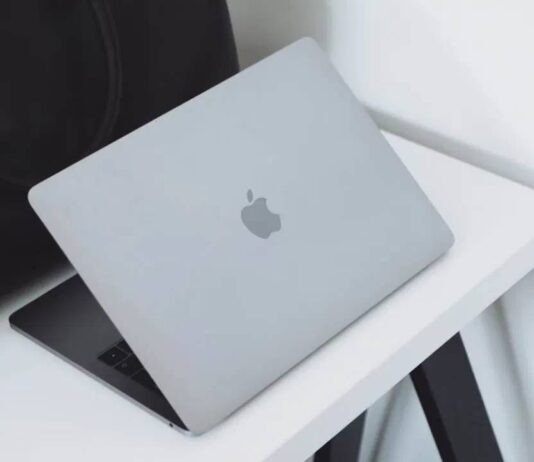 Apple Plans Affordable Laptop Launch Under ₹50,000 With iPhone-Level Power And Mid-Range Market Focus Apple Plans Affordable Laptop Launch Under ₹50,000 With iPhone-Level Power And Mid-Range Market Focus