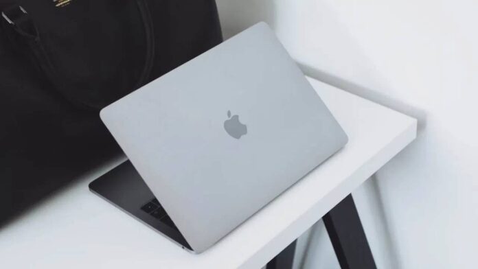 TECH (2) Apple Plans Affordable Laptop Launch Under ₹50,000 With iPhone-Level Power And Mid-Range Market Focus