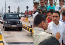 Drive on Dwarka E-way Gets Costly: Pay 2 Tolls Within 17 KM – How Much It Hits Your Pocket? Drive on Dwarka E-way Gets Costly: Pay 2 Tolls Within 17 KM – How Much It Hits Your Pocket?