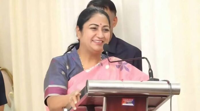 Rekha Gupta Assures After Attack, CM Unstoppable; Arvinder Lovely Gets Yamunapar Development Responsibility In Gandhinagar Rekha Gupta Assures After Attack, CM Unstoppable; Arvinder Lovely Gets Yamunapar Development Responsibility In Gandhinagar