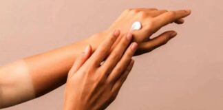 Tanning Removal Tips: Say goodbye to tanning on your hands, try these homemade masks Tanning Removal Tips: Say goodbye to tanning on your hands, try these homemade masks