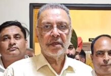 All the scammers are in BJP; the central government is sitting on our funds… Health Minister Dr. Balbir has hit the target. All the scammers are in BJP; the central government is sitting on our funds… Health Minister Dr. Balbir has hit the target.