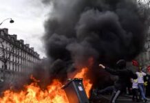 Paris On Fire: Protesters Clash With Police, 200 Arrested Amid Widespread Violence In France Paris On Fire: Protesters Clash With Police, 200 Arrested Amid Widespread Violence In France
