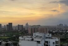 Noida Real Estate Dispute: Woman Threatens X to Extort ₹10 Lakh, Sparks Social Media Outcry