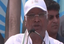 Kharge Accuses PM Modi Of ‘Vote Theft’ To Secure Bihar Election Win Kharge accuses PM Modi of ‘vote theft’ to secure Bihar election win
