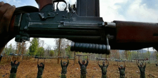 9 Wanted Maoists in Jharkhand Surrender Along With Rifles and Ammo 9 Wanted Maoists in Jharkhand Surrender Along With Rifles and Ammo