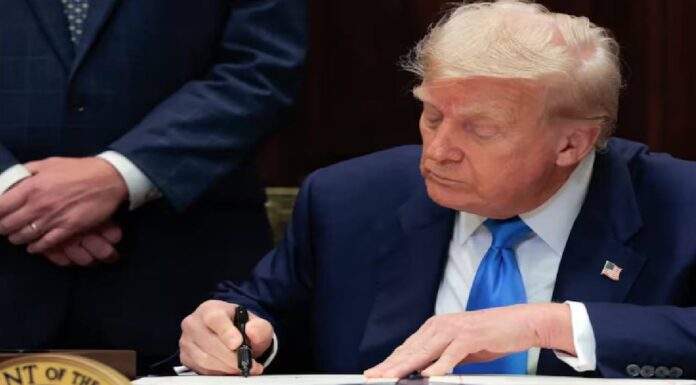 Trump Sounds Alarm: Supreme Court Tariff Verdict Could Shake India’s Global Trade Ties Trump Sounds Alarm: Supreme Court Tariff Verdict Could Shake India’s Global Trade Ties