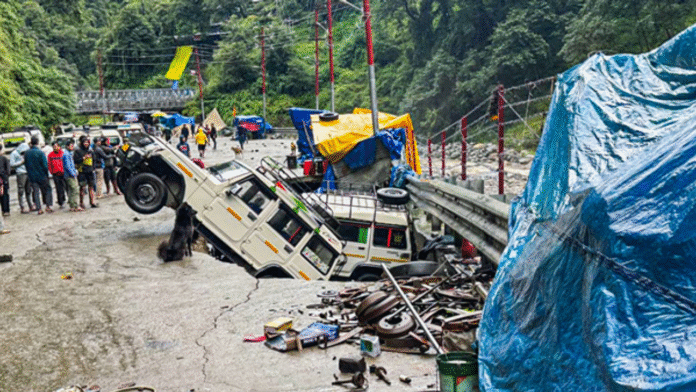 2 Ailing Commuters Rescued by Uttarakhand SDRF on Kedarnath Yatra Route