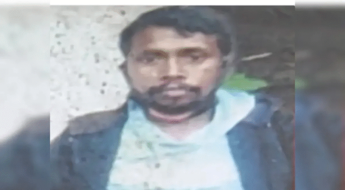 Top Naxal Leader with ₹10 Lakh Bounty Shot Dead in Jharkhand Encounter Naxal commander with Rs 10 lakh bounty killed in encounter in Jharkhand's Chaibasa