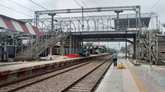 Fatehpur Railway Station Speeds Up Ramp & Lift Work with 100 Workers on Site