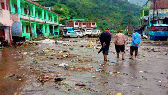 Yellow Alert for Heavy Rain in Dehradun & 2 Other Uttarakhand Districts; Disaster Management on High Alert Yellow Alert for Heavy Rain in Dehradun & 2 Other Uttarakhand Districts; Disaster Management on High Alert