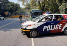 Delhi Police Crack Courier Parcel Theft of 385 Mobile Phones Worth ₹30 Lakh, Four Arrested Delhi: Police Crack Courier Parcel Theft of 385 Mobile Phones Worth ₹30 Lakh, Four Arrested