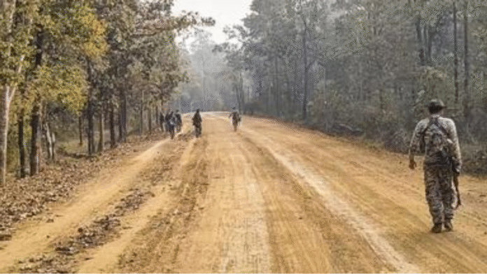 2 Naxalites With Rs 16 Lakh Bounty Killed In Chhattisgarh's Bijapur 2 Naxalites With Rs 16 Lakh Bounty Killed In Chhattisgarh's Bijapur