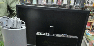 Two held in illegal mobile IMEI tampering racket in Mumbai’s Powai Two held in illegal mobile IMEI tampering racket in Mumbai’s Powai