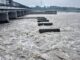Dangerous Rise in Yamuna River, Delhi on Red Alert as Evacuations Begin Amid Flood Threat Dangerous Rise in Yamuna River, Delhi on Red Alert as Evacuations Begin Amid Flood Threat