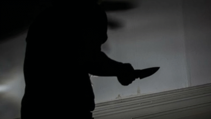 3 hurt in knife attack during attempted robbery in Delhi's Amar Colony, 2 suspects caught 3 hurt in knife attack during attempted robbery in Delhi's Amar Colony, 2 suspects caught