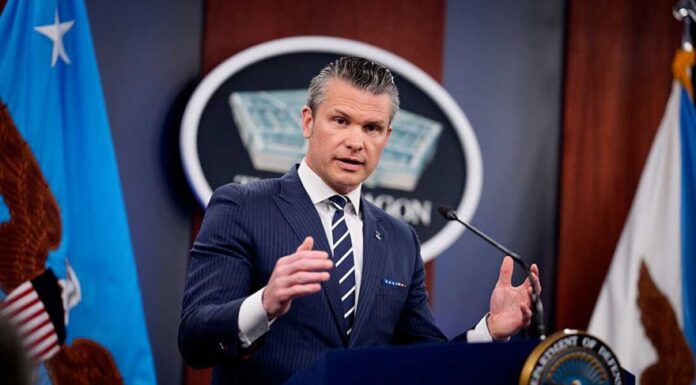US Defense Secretary Pete Hegseth Calls Emergency Meeting of 800+ Top Military Officials