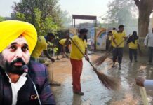 Health camps and cleanliness drives in flood-affected areas of Punjab, 51,000 people treated on the first day Health camps and cleanliness drives in flood-affected areas of Punjab, 51,000 people treated on the first day