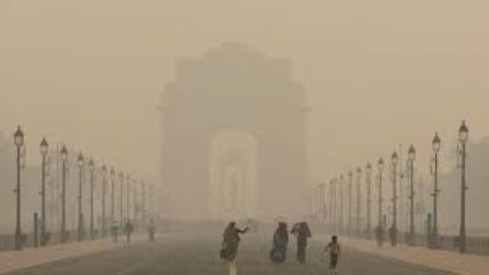 Diwali in Delhi Turns Hazardous As AQI Surpasses 400