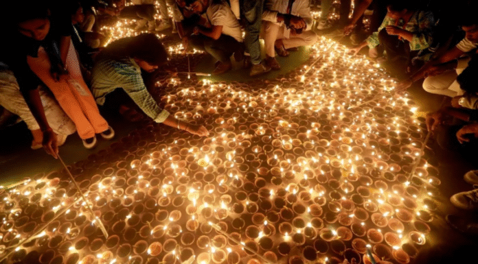 Dron Sagar in Uttarakhand Glows with 31,000 Lamps: A Stunning Celebration of Culture and Devotion Dron Sagar in Uttarakhand Glows with 31,000 Lamps: A Stunning Celebration of Culture and Devotion