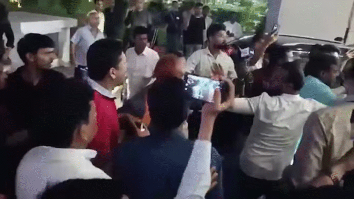 Patna airport turns battleground as supporters of Congress, Pappu Yadav brawl
