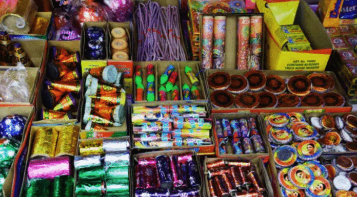 Man Arrested for Illegal Sale of Firecrackers in North Delhi Man apprehended for selling firecrackers illegally in North Delhi