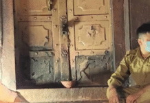 Banke Bihari Treasure Rooms Reopened After 54 Years, Gold-Silver Bars Found in Mathura Temple Banke Bihari Treasure Rooms Reopened After 54 Years, Gold-Silver Bars Found in Mathura Temple