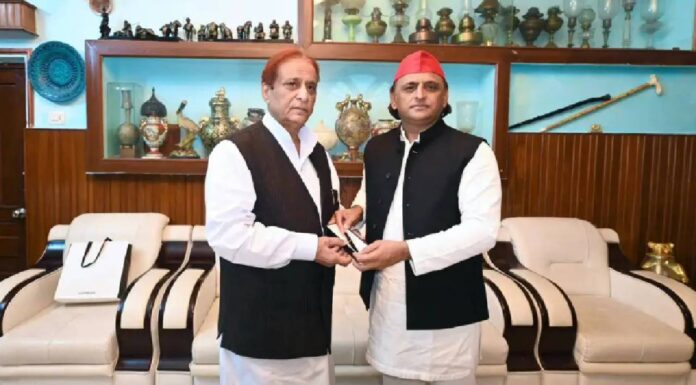 After Meeting Azam Khan… Akhilesh Yadav’s First Big Statement” 'Kya Kahein Uss Mulakat Ki Dastan...,' Akhilesh Yadav's FIRST reaction after meeting Azam Khan