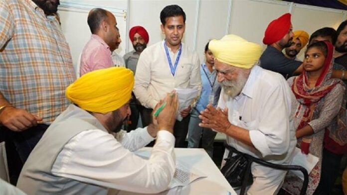 Punjab Launches Pensioner Seva Portal, Elderly Can Access Services From Home Without Office Visits Anymore Punjab Launches Pensioner Seva Portal, Elderly Can Access Services From Home Without Office Visits Anymore