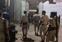 EC Orders Big Shake-Up in Bihar Administration After Killing of Alleged Jan Suraaj Worker EC Orders Big Shake-Up in Bihar Administration After Killing of Alleged Jan Suraaj Worker