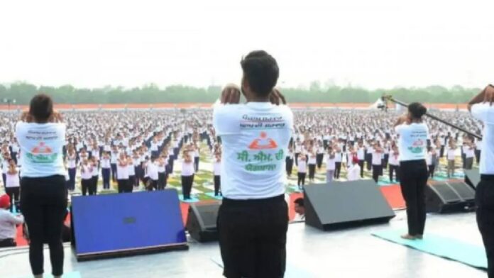 CM's Yogashala creates history; 2 lakh people get health, 2,600 youth get employment