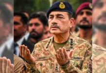 Pakistanis Mock Asim Munir Amid Exodus Of 5,000 Doctors, 11,000 Engineers Pakistanis Mock Asim Munir Amid Exodus Of 5,000 Doctors, 11,000 Engineers