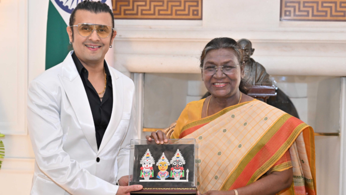 sonu nigam Responding to Javed's comments, Sonu expressed deep respect for the senior lyricist.