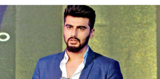 ‘Mom, I’ll See You Soon’: Arjun Kapoor’s Post Has A Connection To Sushant Rajput’s Last Post, Leaves Fans Worried Bollywood actor Arjun Kapoor's closeness to his mother is no secret. The actor has expressed his love for his mother on many occasions.