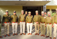 ‘If You Keep Alcohol, You Should Keep Snacks Too’: Thief Writes Message In Lipstick After Unique Theft In Rajasthan A unique theft has been reported from Jaisalmer, Rajasthan, which has grabbed people's attention.