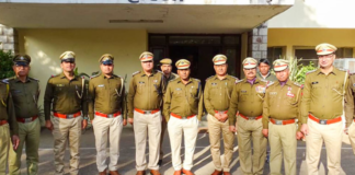 ‘If You Keep Alcohol, You Should Keep Snacks Too’: Thief Writes Message In Lipstick After Unique Theft In Rajasthan A unique theft has been reported from Jaisalmer, Rajasthan, which has grabbed people's attention.