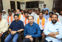 Valentine’s Day Row In MP: Shiv Sena Warns Against ‘Western Culture’ Celebrations A group of Shiv Sena workers performed puja at the Phelwan Baba temple and chanted slogans "Yahan milega babu shona tod denge kona kona".