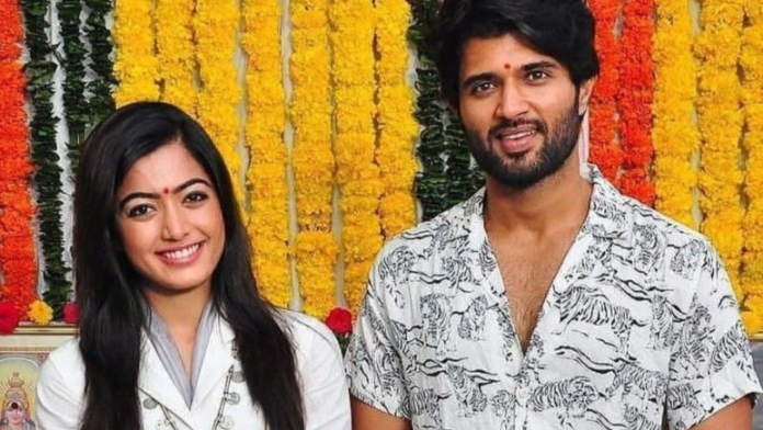 Vijay Deverakonda’s Rs 15 Crore Mansion Tollywood star Vijay Deverakonda has not only made a mark in the film industry on the basis of his success and hard work but is also in the news for his luxurious and stylish house.