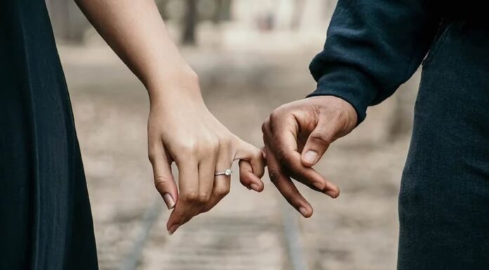 Promise Day Today: A Special Occasion to Renew Love and Promises in Valentine’s Week