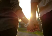 What Is ‘Delulu Dating’? A New Dating Trend Of Staying In A Relationship Despite Red Flags The new trend called "Delulu Dating" believes in giving a relationship a chance, even if everything isn't perfect.