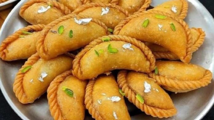 From Turkey’s Royal Kitchens To Bundelkhand: The 800-Year Journey Of Gujiya