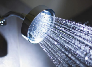 Why Indians Prefer Morning Baths While Chinese And Japanese Shower At Night? China and Japan, do exactly opposite of Indians. The people there prefer to take bath after spending the day doing all the stuff.