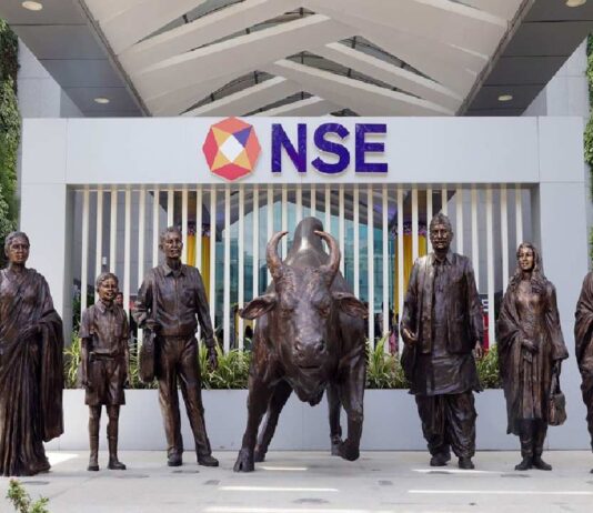 Stock Market Crash Wiped Out Rs 11 Lakh Crore In 48 Hours, SIP Investors On Edge Stock Market Crash Wiped Out Rs 11 Lakh Crore In 48 Hours, SIP Investors On Edge