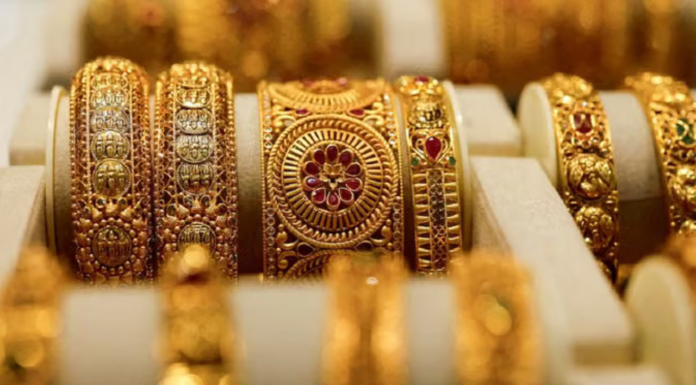 Gold And Silver Prices Surge: Gold Up Rs 6000, Silver Jumps Rs 10,000 There was another surge as soon as the markets opened on March 26; gold became costlier by Rs 6,000 and silver by more than Rs 10,000 in a single day.