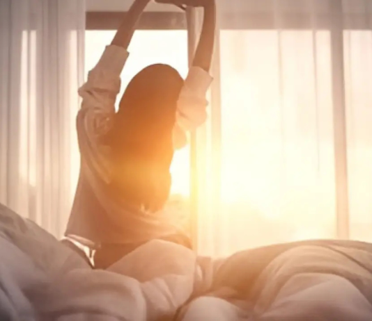 Start Your Day Right: How To Spend The First Hour In Morning? Here’s A Routine For Better Energy According to health experts, the first two hours in the morning are less about rushing and more about setting a steady pace.
