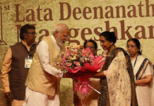 How Was Asha Bhosle’s Personal Life?: Divorce, Death Of Children, Re-marriage; Know Heart-wrenching Story Asha Bhosle, the legendary voice of Indian music, is no longer amongst us; yet, her life was not confined merely to the realm of melodies.